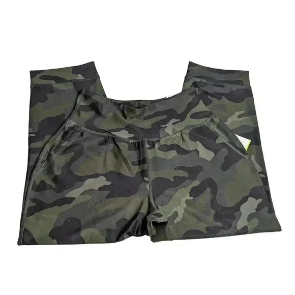 New Old Navy Green Camo Powersoft Jogger Crop Pants High Rise Go Dry Size M - Picture 2 of 8